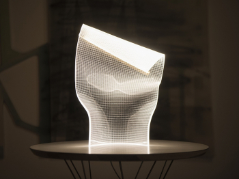 Parachilna designové stolní lampy Gweilo Song