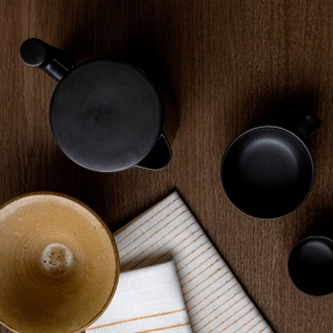 Menu designové konvice na kávu a čaj Yana Brewing Pot
