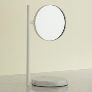Normann Copenhagen designová zrcadla Pose Mirror