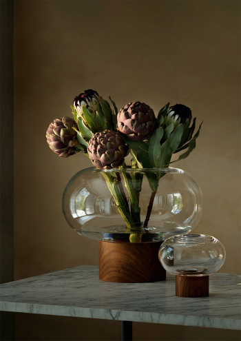LSA International designové vázy Oblate Vase (výška 13.5 cm)