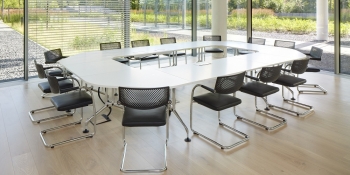 Výprodej Vitra designové konferenční židle Visavis 2 (černá/ chrom)