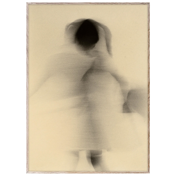Paper Collective designové moderní obrazy Blurred Girl (50 x 70 cm)