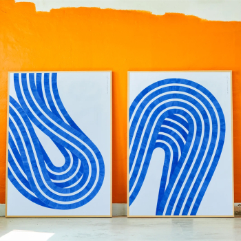 Paper Collective designové moderní obrazy Entropy Blue 01 (50 x 70 cm)