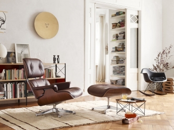 Vitra designové podnožky Lounge Chair Ottoman