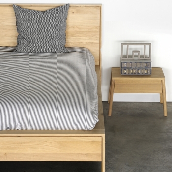 Ethnicraft designové noční stolky Air Bedside Table