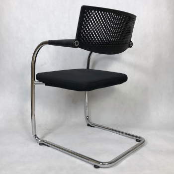 Výprodej Vitra designové konferenční židle Visavis 2 (černá/ chrom)