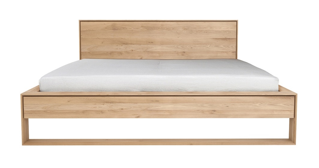 Ethnicraft designové postele Nordic Bed (pro matraci 180 x 200 cm)